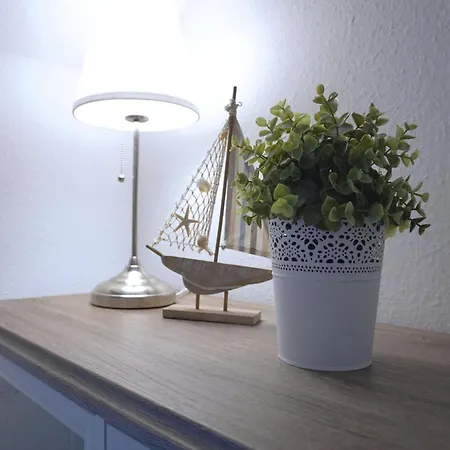 Zur Hanse 1 4 公寓 *